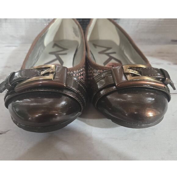 Anne Klein Sport Women’s Brown Snake Print Buckle Toe Slip On Flat Size: 7.5M - Picture 6 of 12